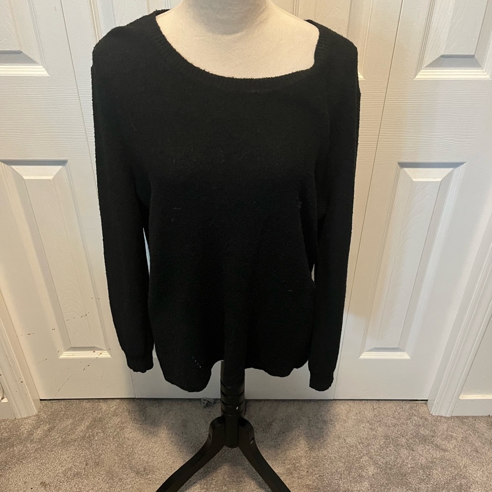 One Gray Day size M Women's Black Sweater with cut out back